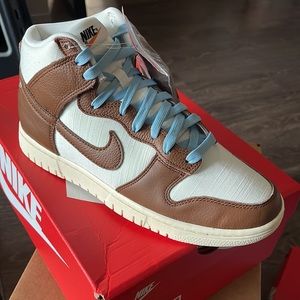 Nike Dunk High Pecans size 8